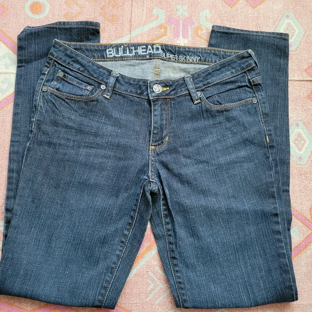 Bullhead Super Skinny Jeans Size 11 - Image 4