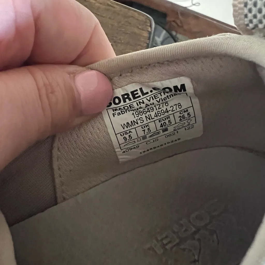 Sorel Kinetic Impact Lace Dark Stone Moonstone Sneaker Women's US size 9.5 - Image 10