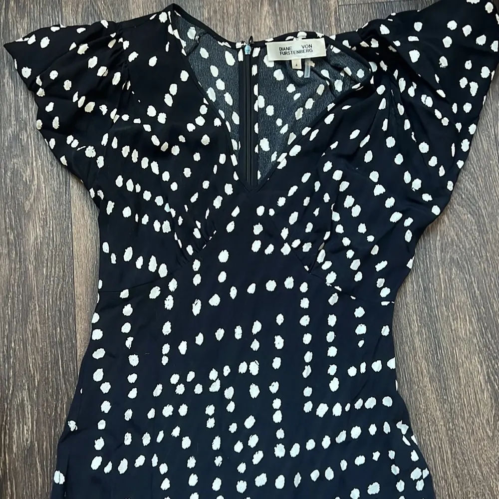 DVF Dress - Image 2