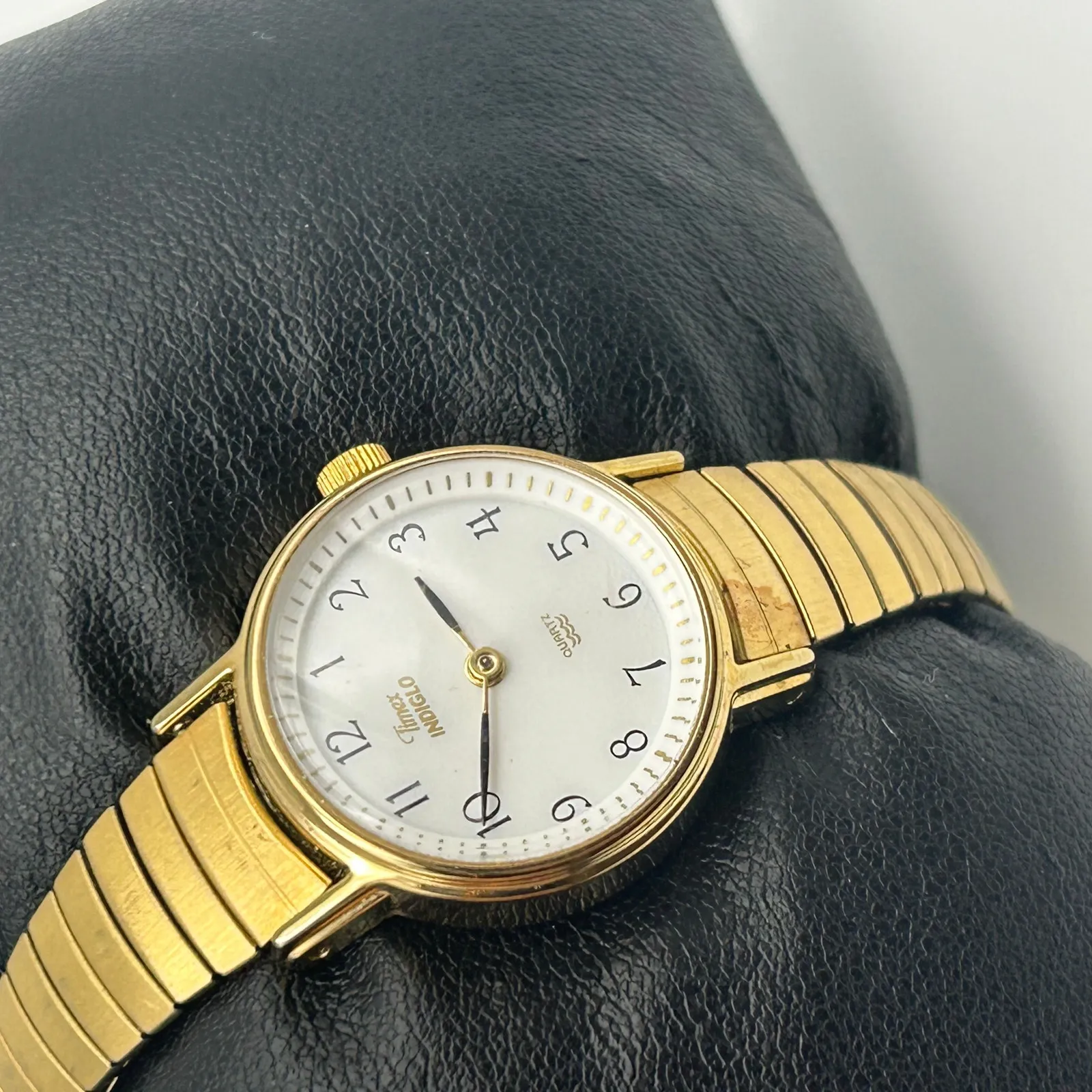 Vintage Timex Indiglo Gold Tone Stainless Steel Women’s Watch – 23mm (Working) - Image 2