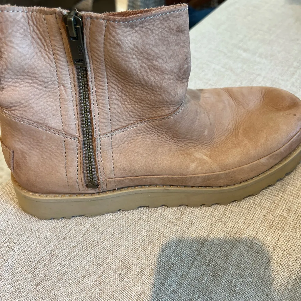 UGG Men's Tan Leather Boots - Image 3