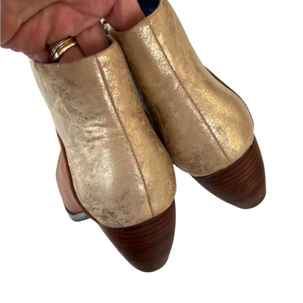 LIKE New Elite By Corkys Leather Ankle Boots Size 7 - Image 5