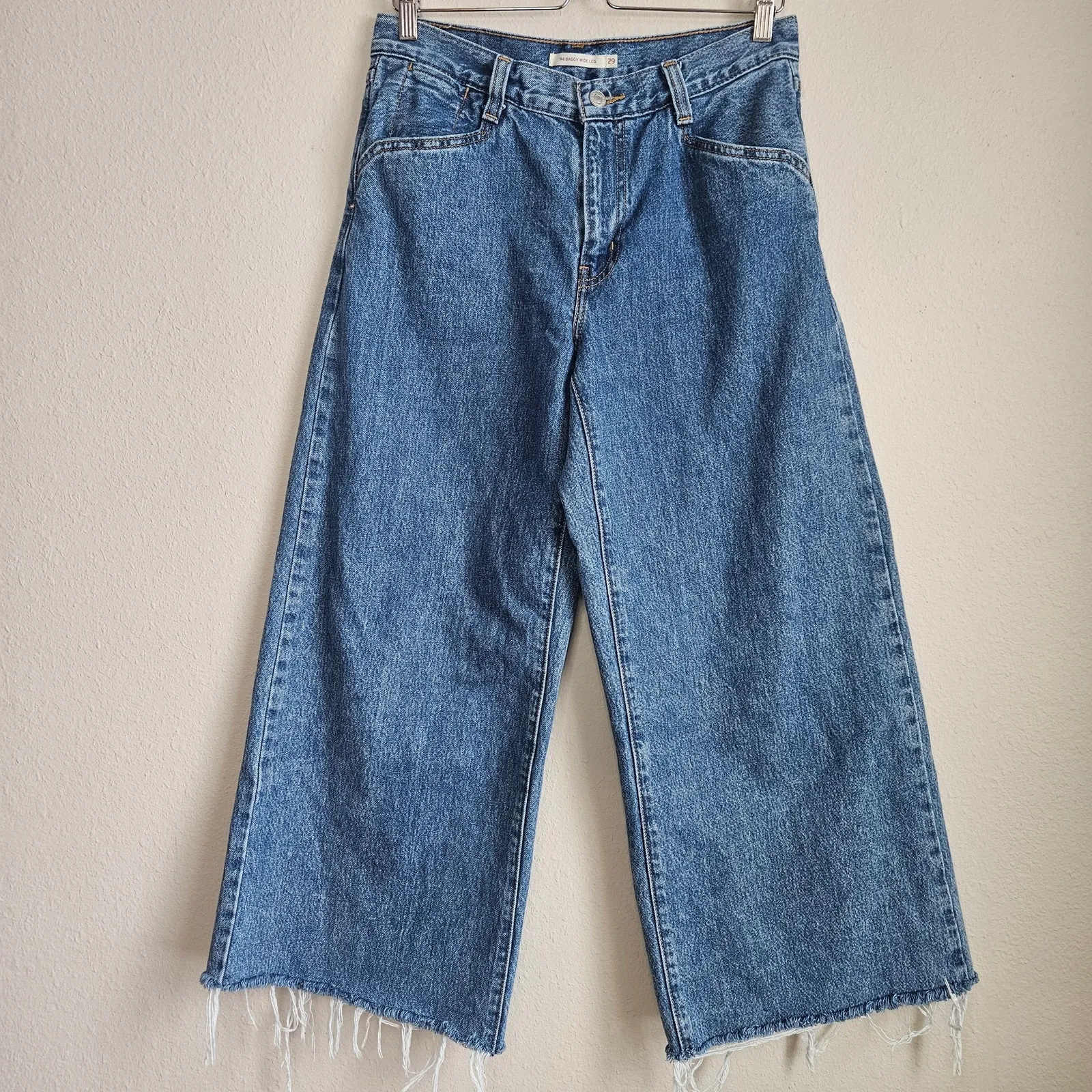 Levi's Blue '94 Baggy Wide Leg Jeans Raw Distressed Hem‎ Size 29 Cropped - Image 5
