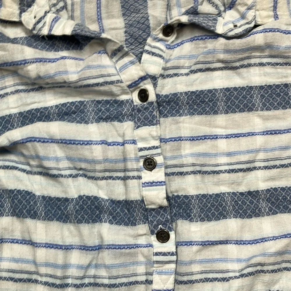 Columbia‎ Blue and White Striped Women's Half Button Down Shirt Size S - Image 4