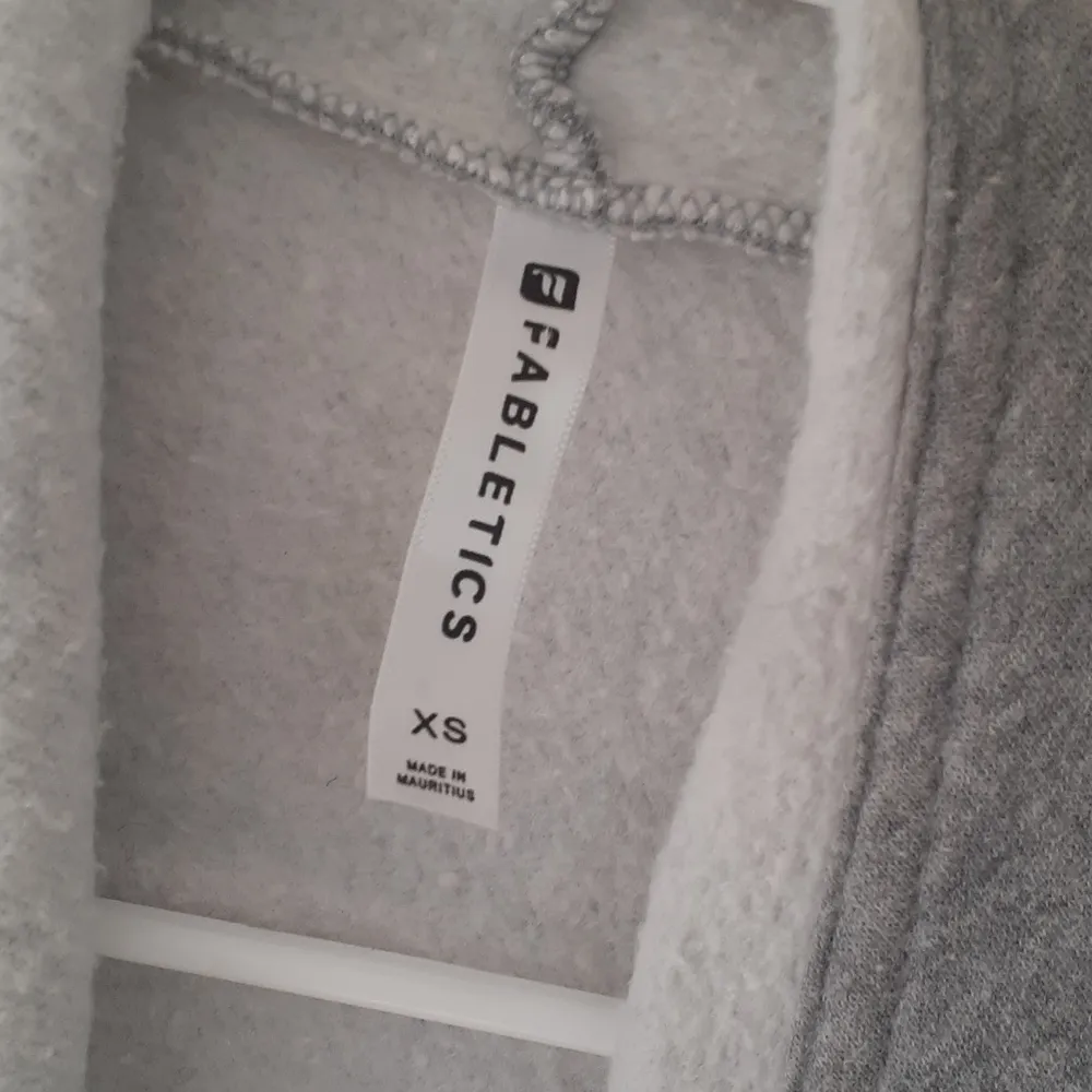 Fabletics Fleece Lined Vest SIZE XS - Image 4