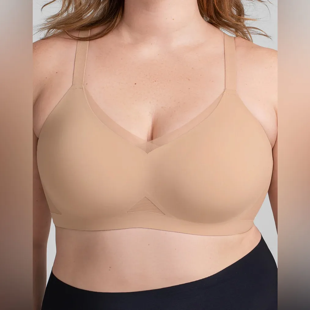 Honeylove CrossOver Wireless Bra in Sand Nude - Image 10
