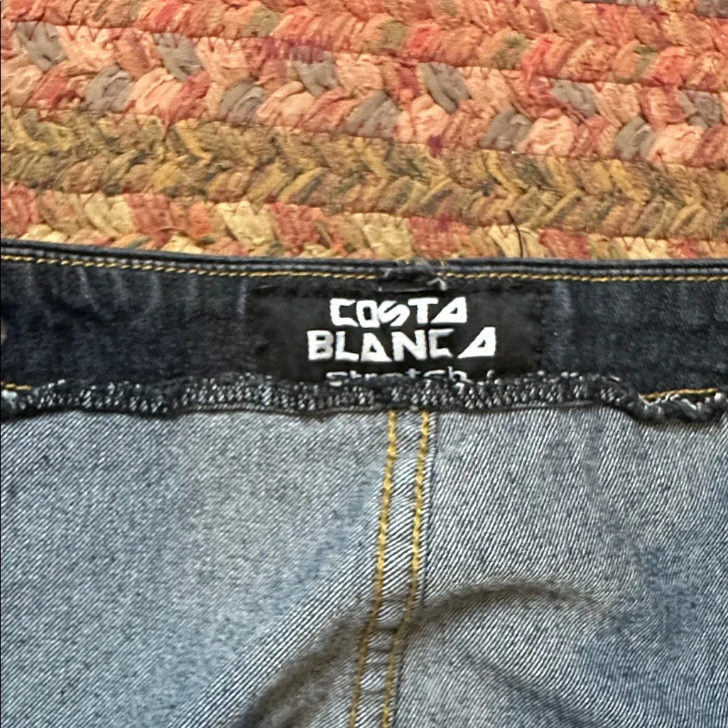 RETRO COSTA BLANCA DARK WASH STUDDED CROP JEANS Blue Size 27 - Image 3