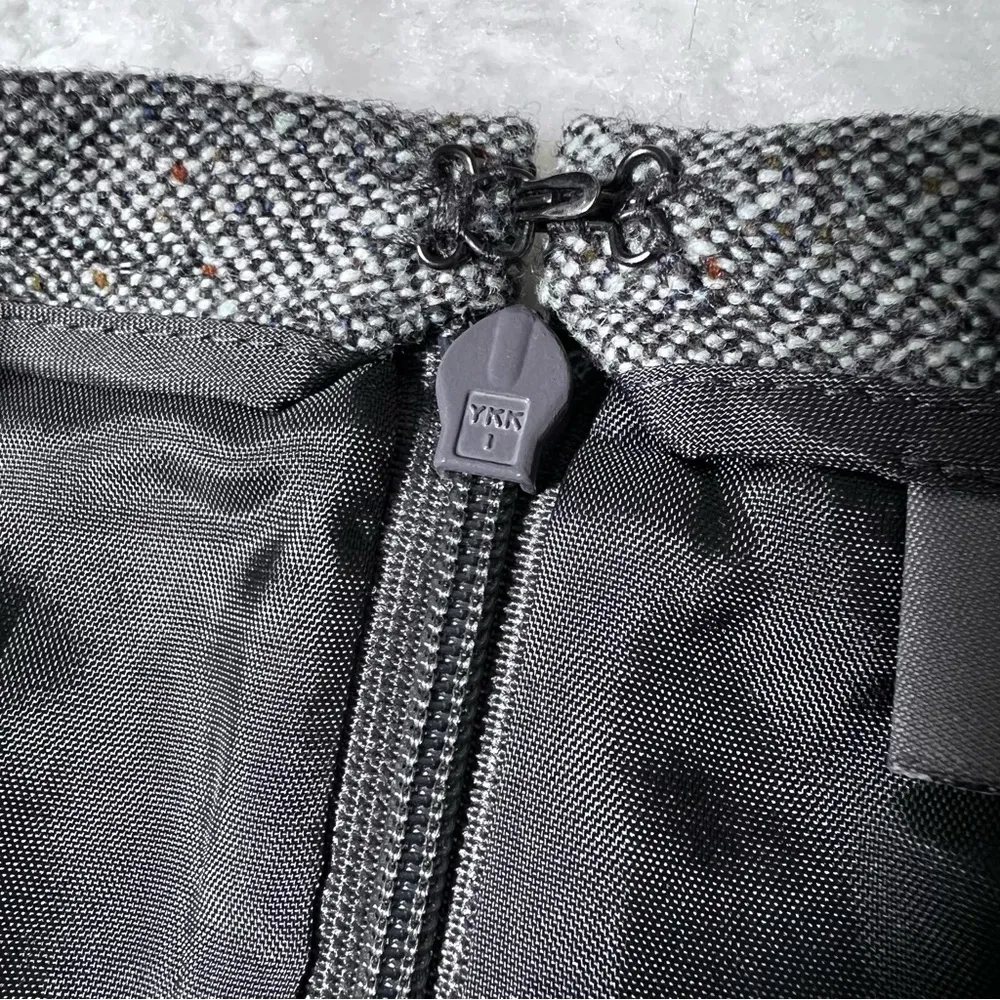 Ann Taylor Gray Virgin Wool Lined Trumpet Skirt - Image 6