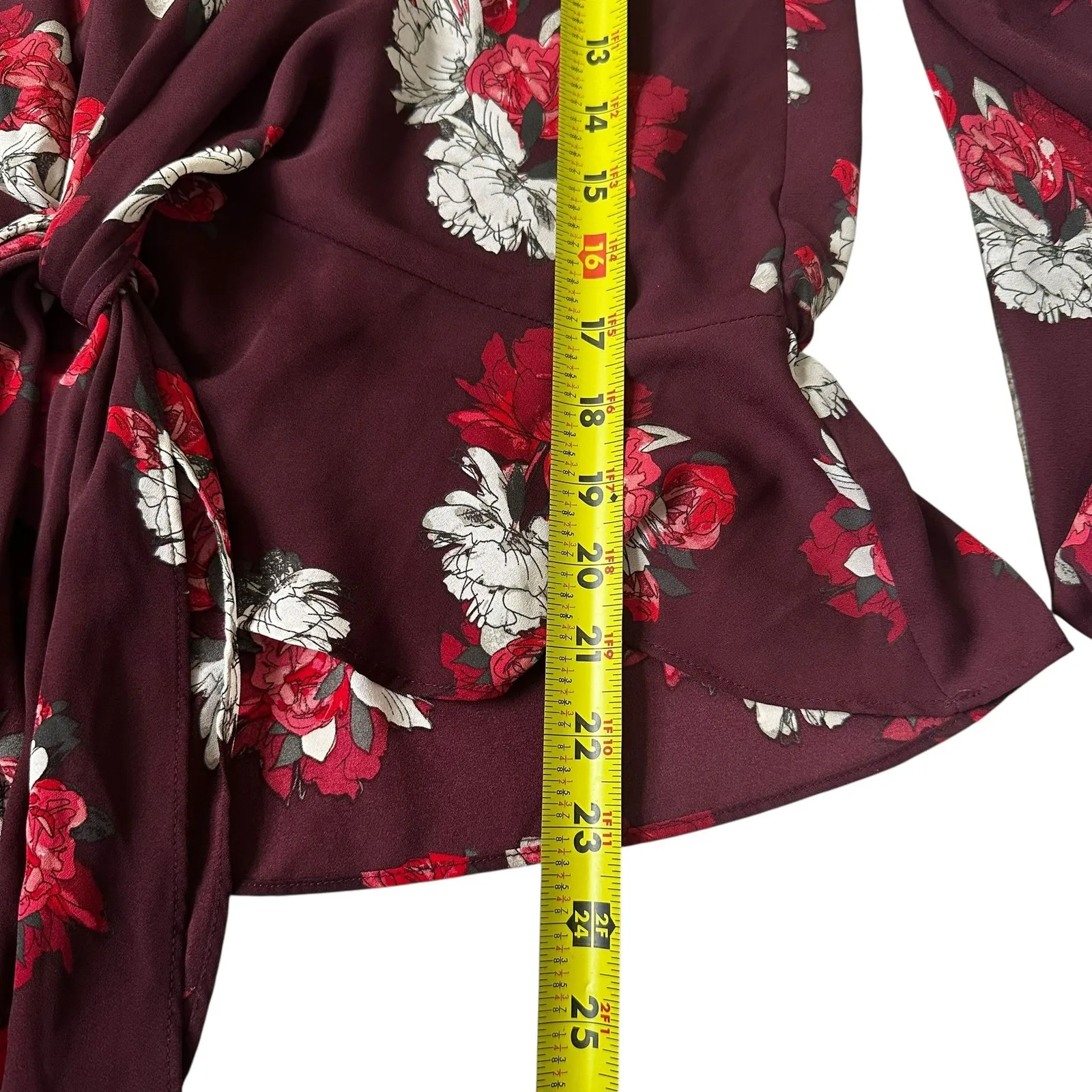 Maurices Maroon Floral V-Neck Top Women's Blouse Size Medium | 57-23 - Image 6