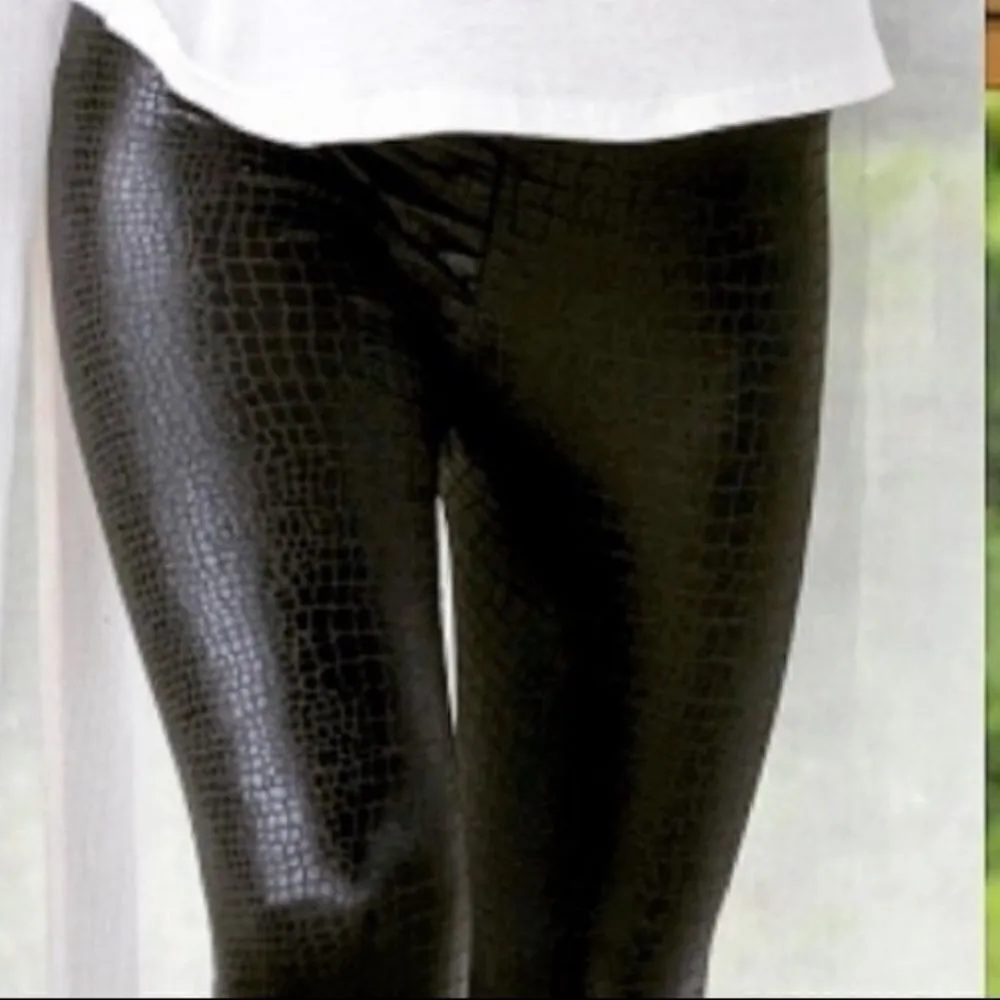 Faux Leather Textured Croc Leggings‎ Black - Image 9