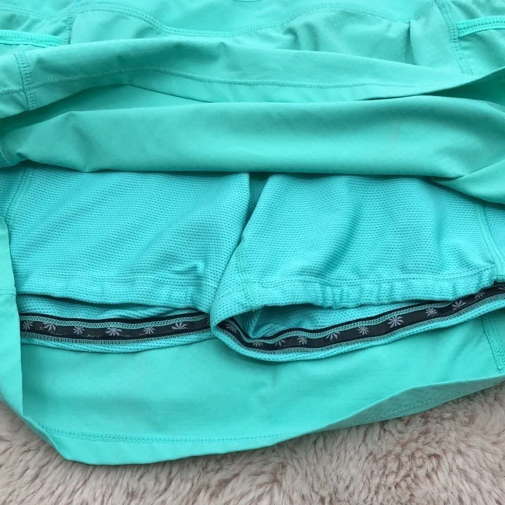 Athleta XS lime green skort with hip pockets - Image 2