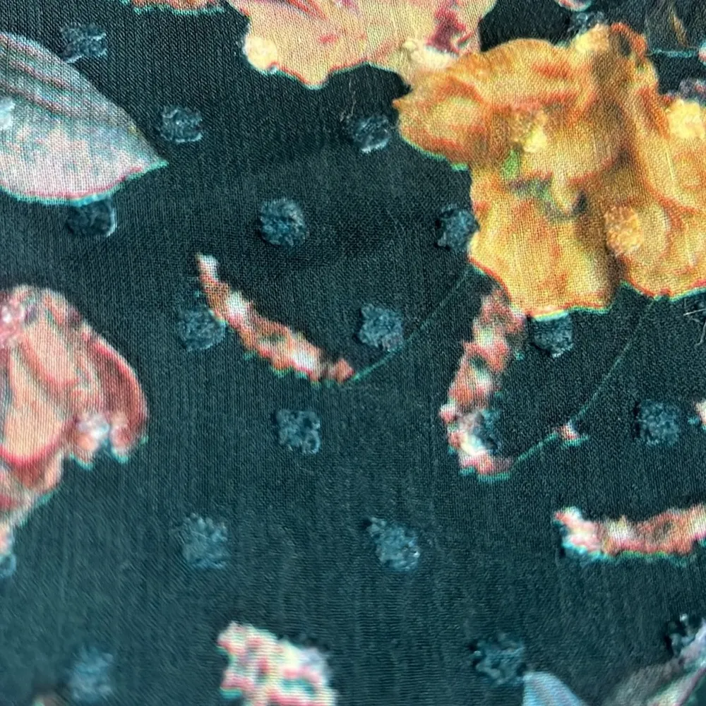 Kensie Jeans Textured Bell Sleeve Floral Blouse - Image 10