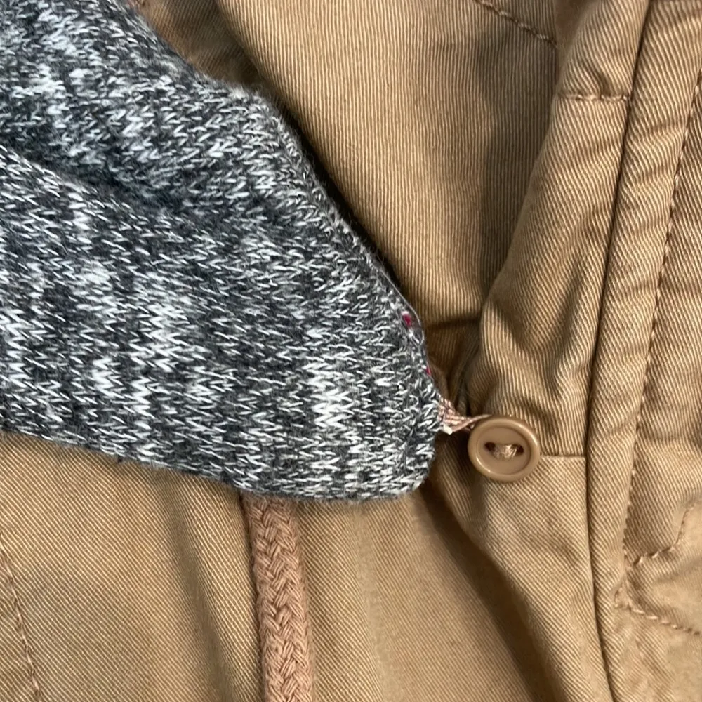 Love Tree jacket with sweater  material removable hoodie - Image 6