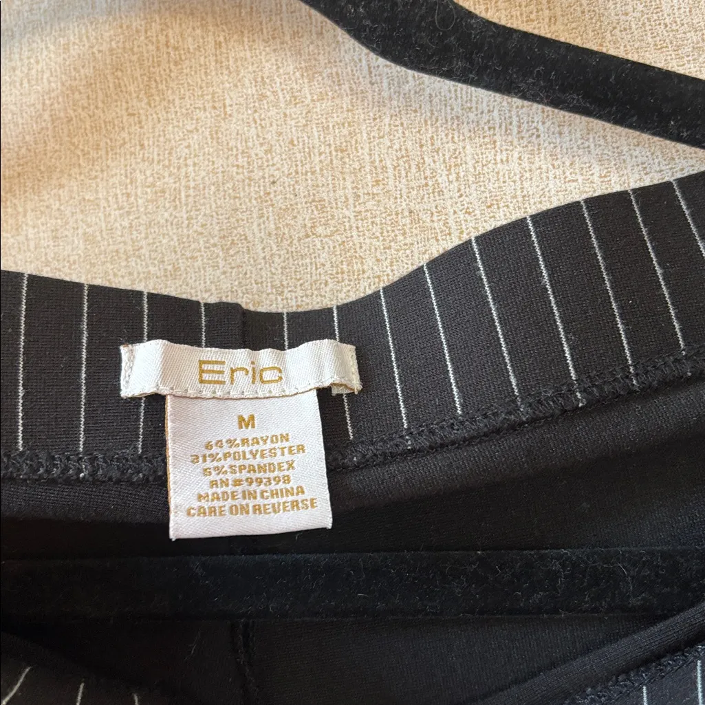 Eric Black Pinstripe capri Pants medium - Image 3