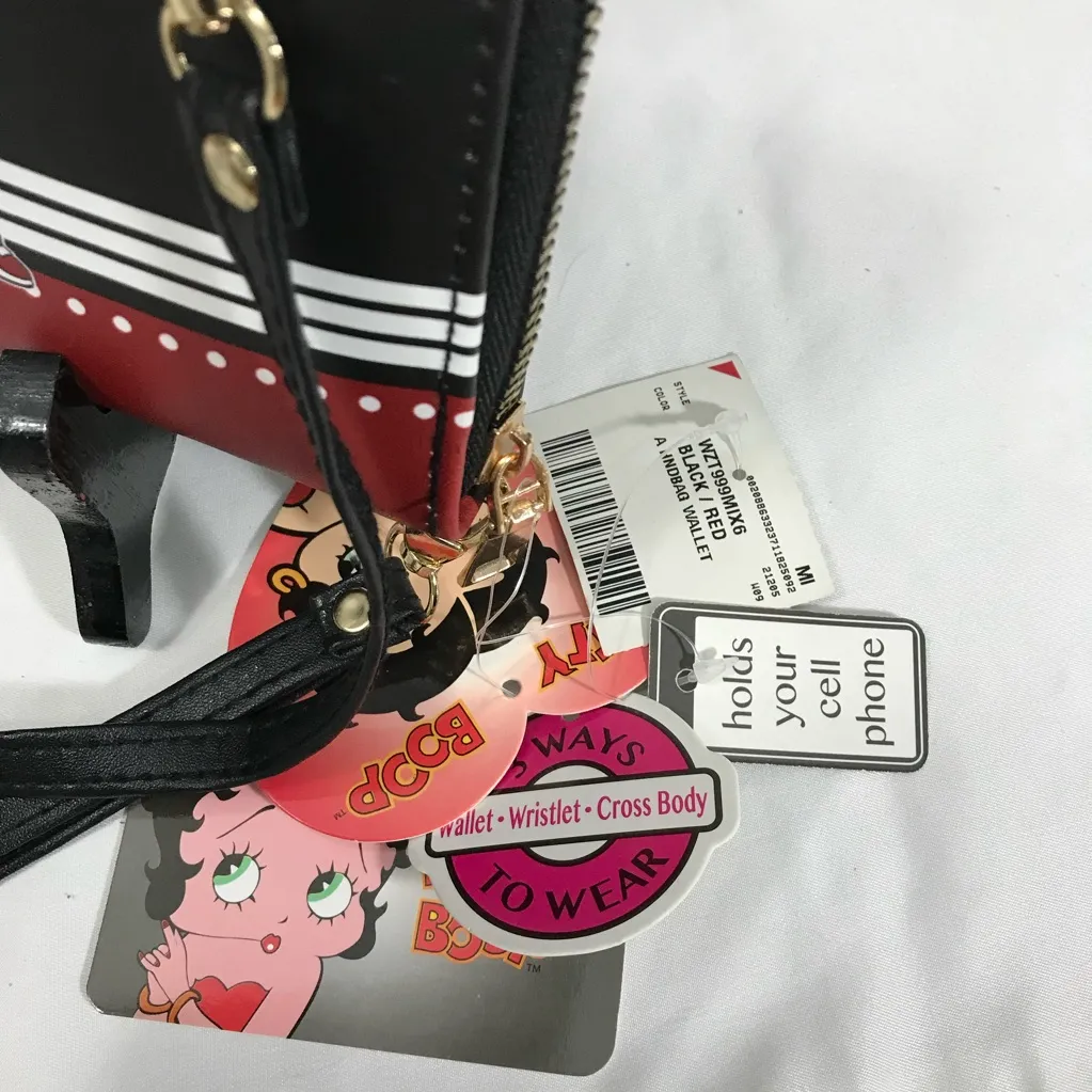 Betty Boop Black and Red Women's Wallet Wristlet Crossbody NWT - Image 7