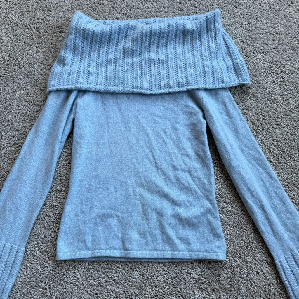 Autumn Cashmere Light Blue Off The Shoulder 100% Cashmere Sweater Size Small - Image 4
