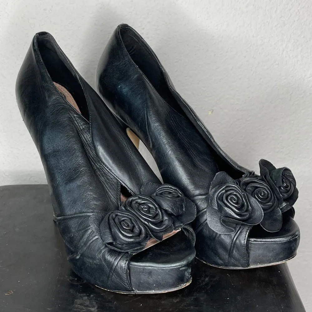 Vince Camuto  Mistys Leather Heels‎ - Image 3