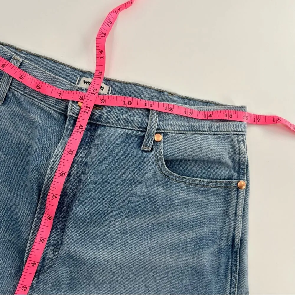 Wrangler wrock high rise kick flare jeans cowgirl back patch sz 31 - Image 4