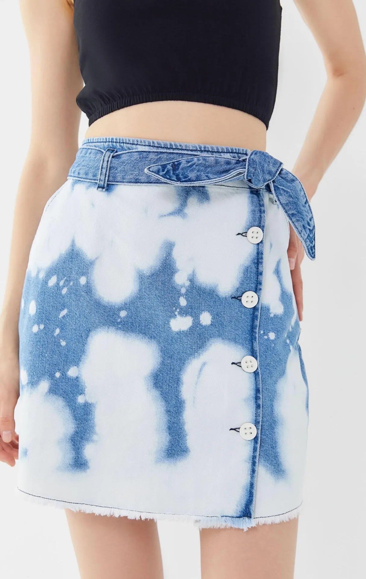 BDG Polly Bleached Denim Mini Skirt - Image 2