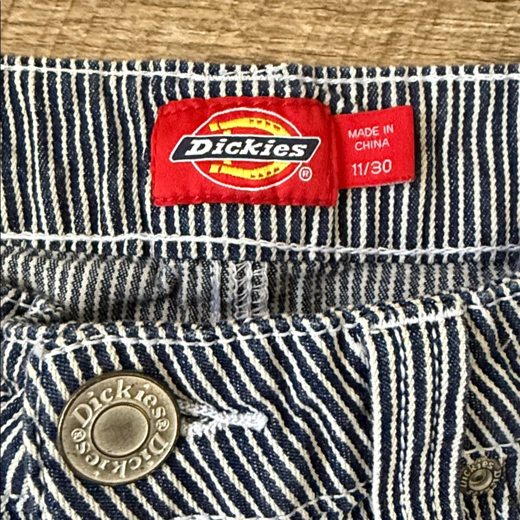 Dickies Women's Striped Blue Shorts Size 11/30 - Image 2
