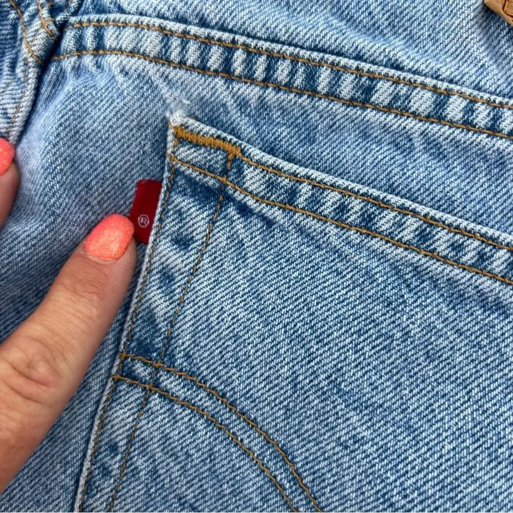 Vintage 90s Levi’s 922 high-rise relaxed denim jean mom shorts 18W Volup Plus - Image 4