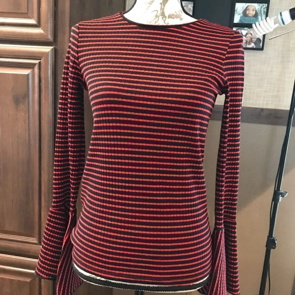 Zara trafalulc Size small striped blouse red and black bell sleeves - Image 2