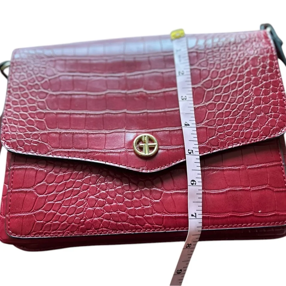 Giani Bernini‎ Women's Red Croc Embossed Crossbody Bag Medium Casual - Image 7