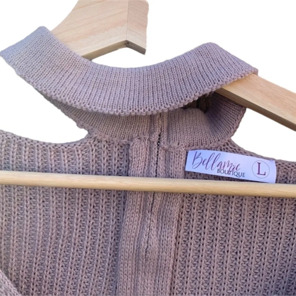 BELLAMIE boutique large knit sweater - Image 6