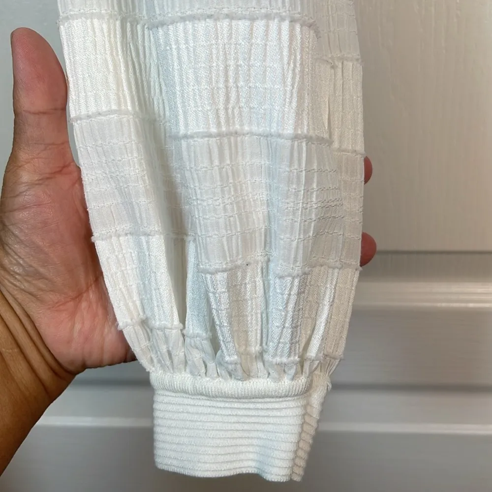 Club Monaco White Woven Sleeve Crewneck Top Blouse Size X-Small EUC #0558-OC - Image 4