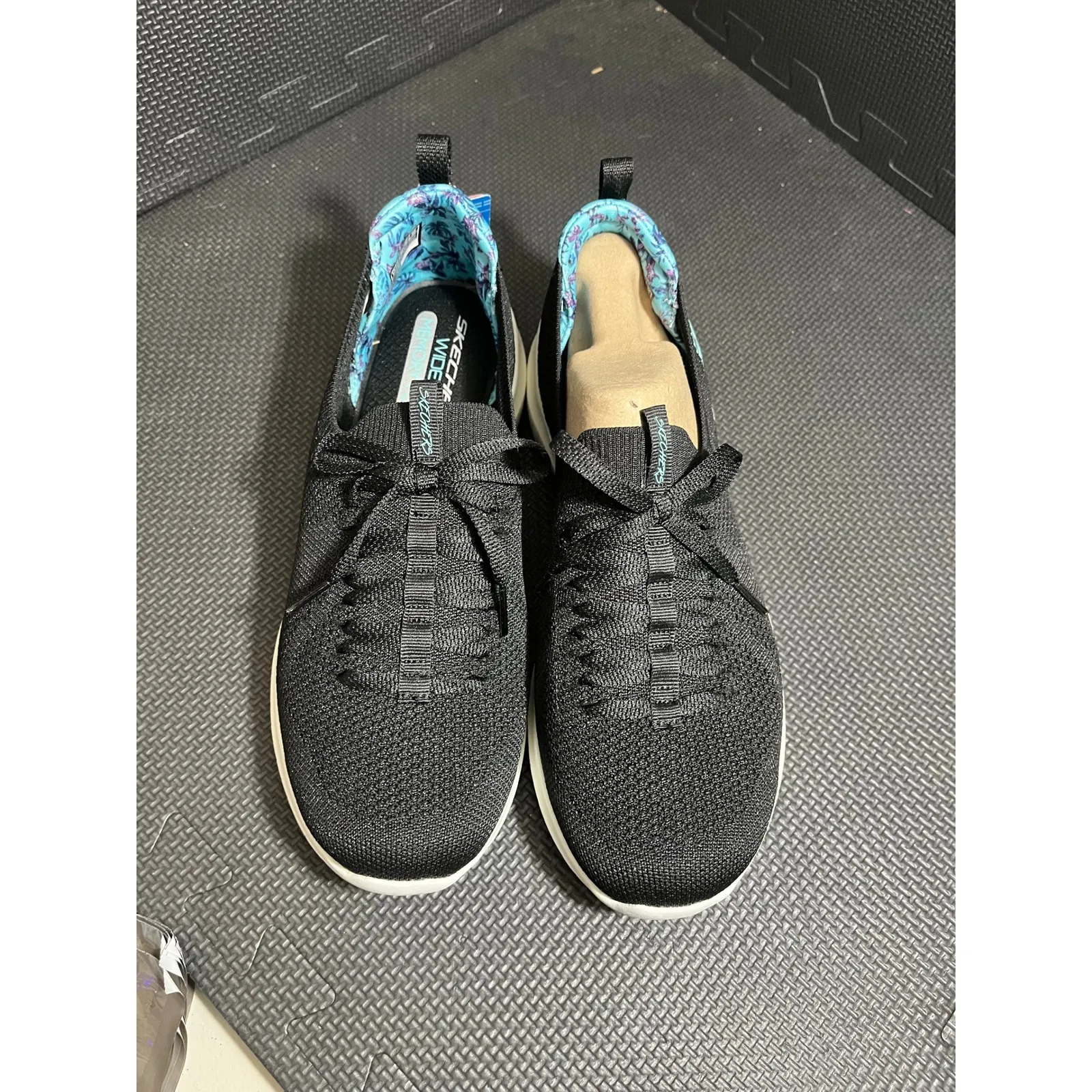 NWT Skechers Ultra Flex Washable Slip Ons-Flourishing View Black Womens 10 Wide - Image 2