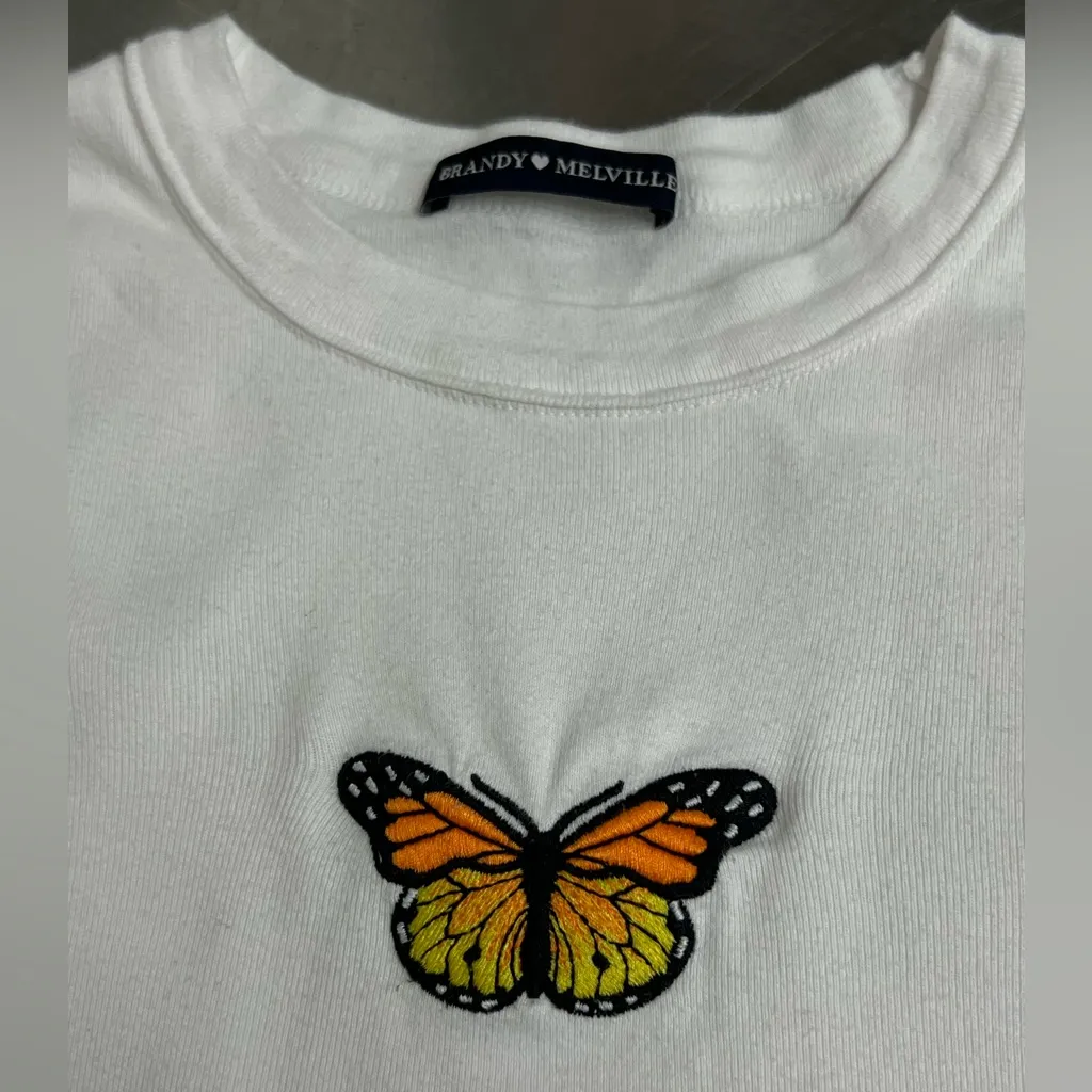 Brandy Melville White Butterfly Crop Top Short Sleeve T-Shirt - One Size - VGUC - Image 4