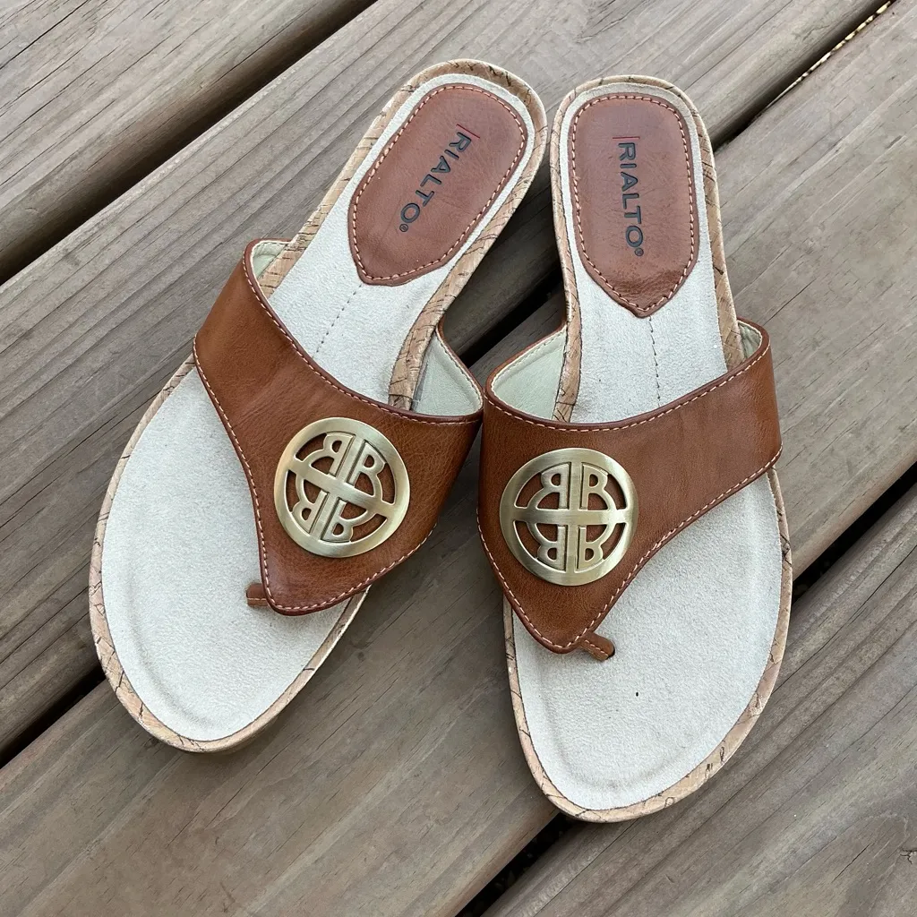 Rialto Women's Sandals with Gold Accent🌼 Brown Size 8.5 - Image 4