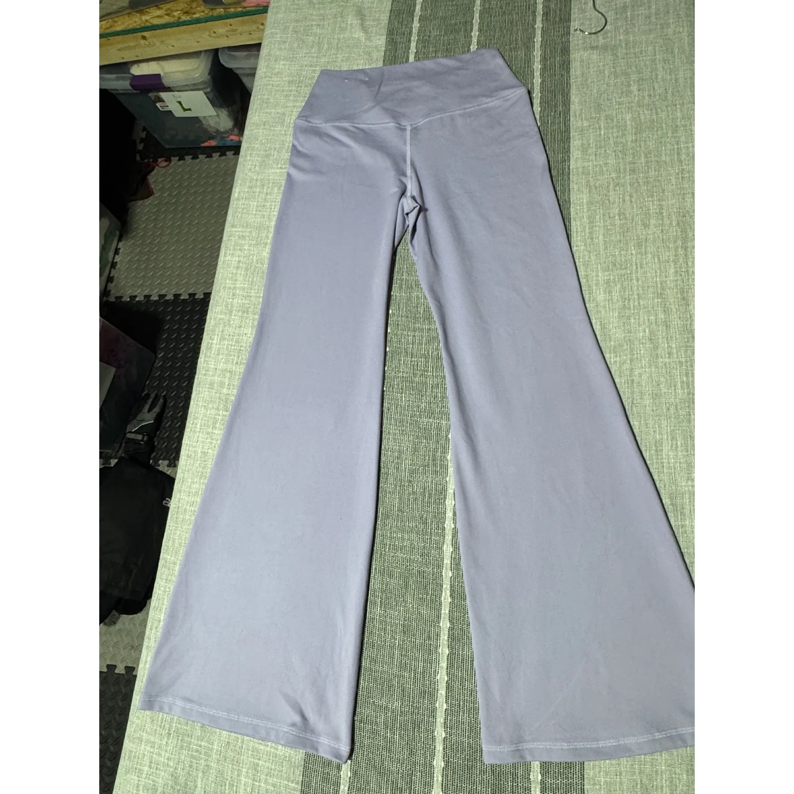 Gilly Hicks Recharge Purple relaxed wide let Yoga Pants Womens Size L Flare Leg - Image 5