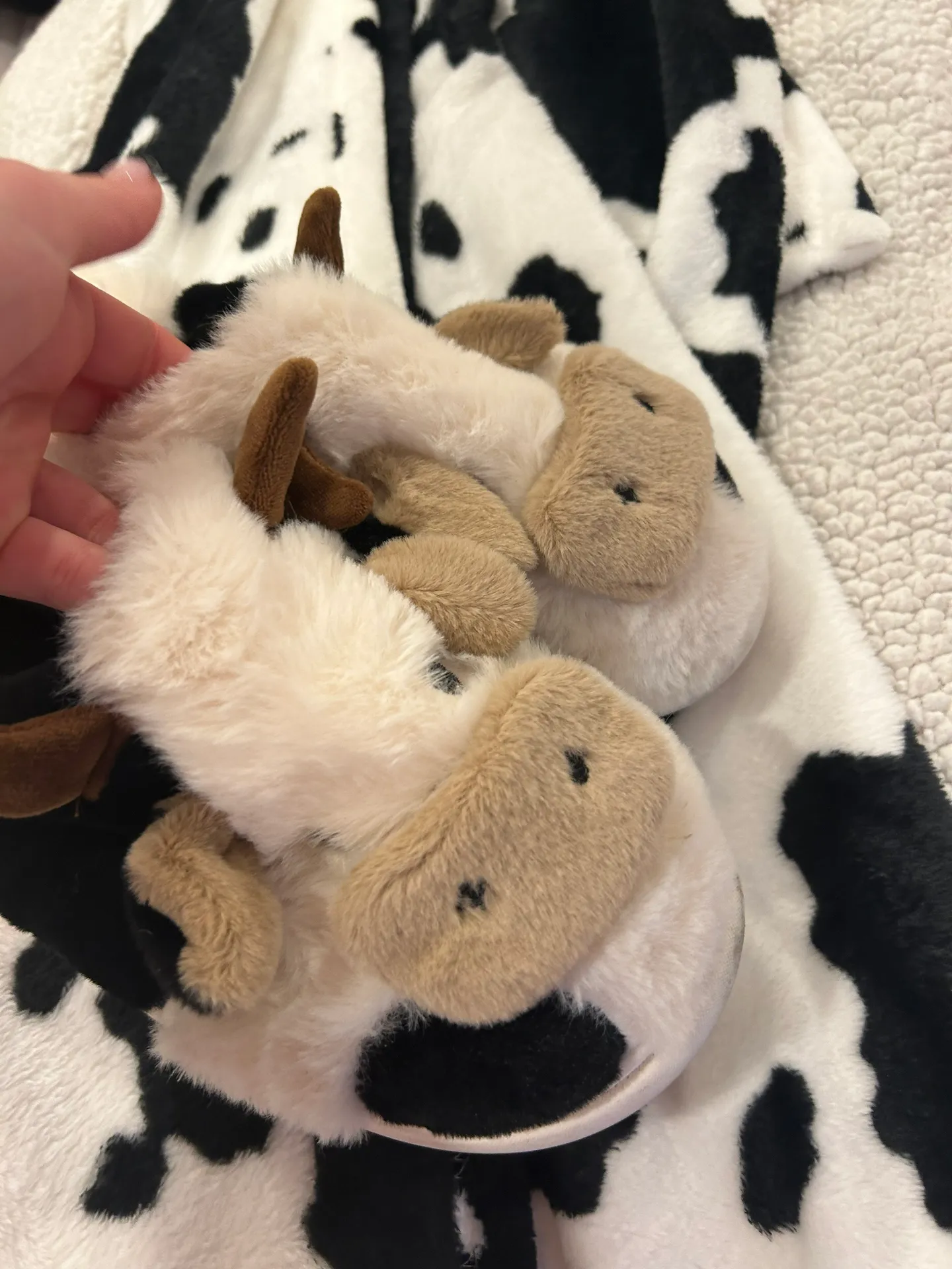 Amazon Cow Slippers - Image 2