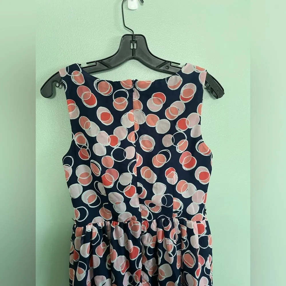 R&K Coral and Navy Circle Pattern Pleated Front Knee Length Dress Sz 6 - Image 7