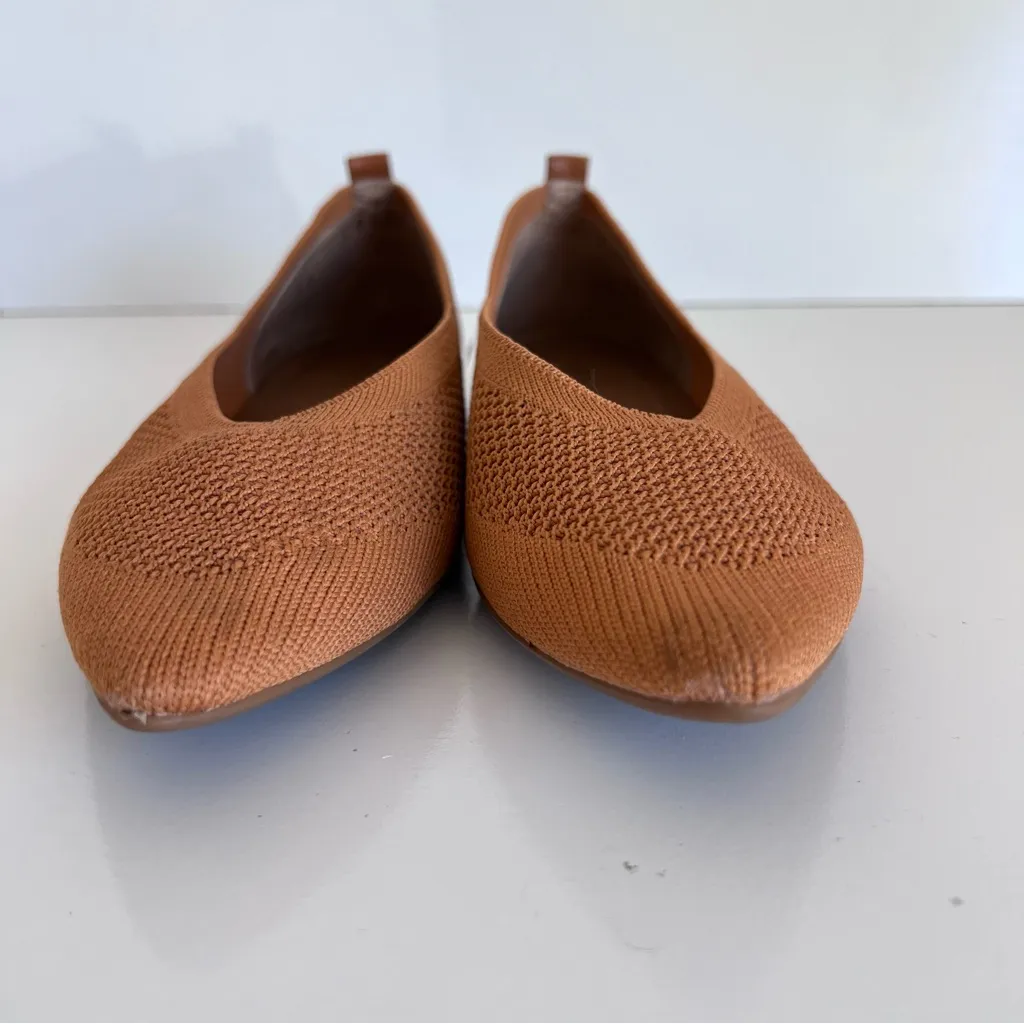 Everlane Women's The 40 Hour Flat ReKnit Pointed Flat in Toffee - Image 5