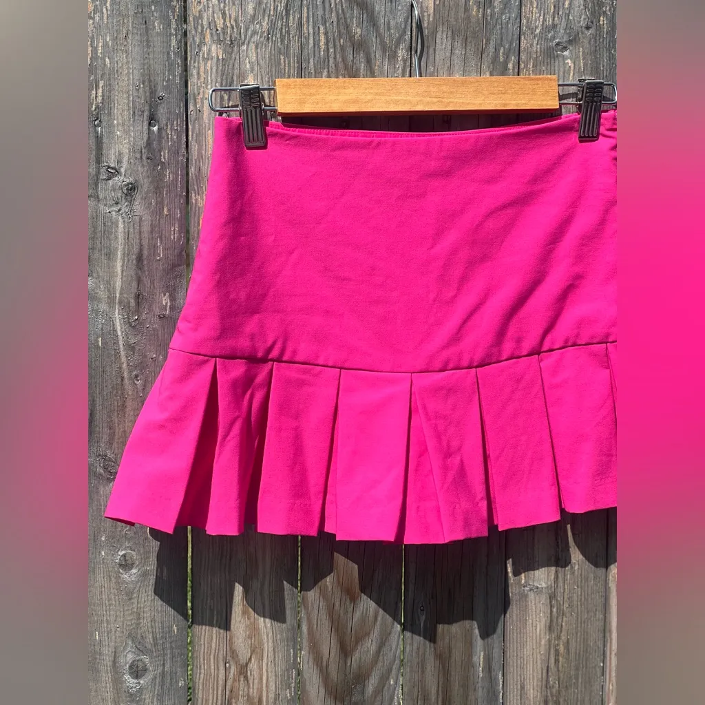 Zara Women’s Fuchsia Box Mid Rise Pleated Skort - Image 8