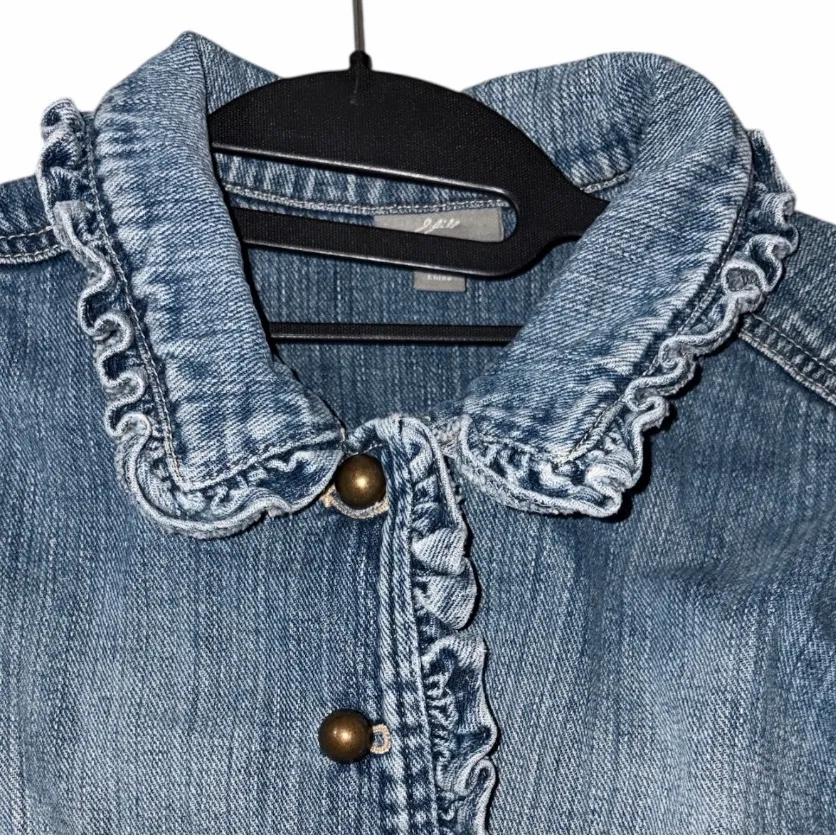 J. Jill Blue Denim Jacket with Button Up Ruffle Details, Size SP Petite - Image 7