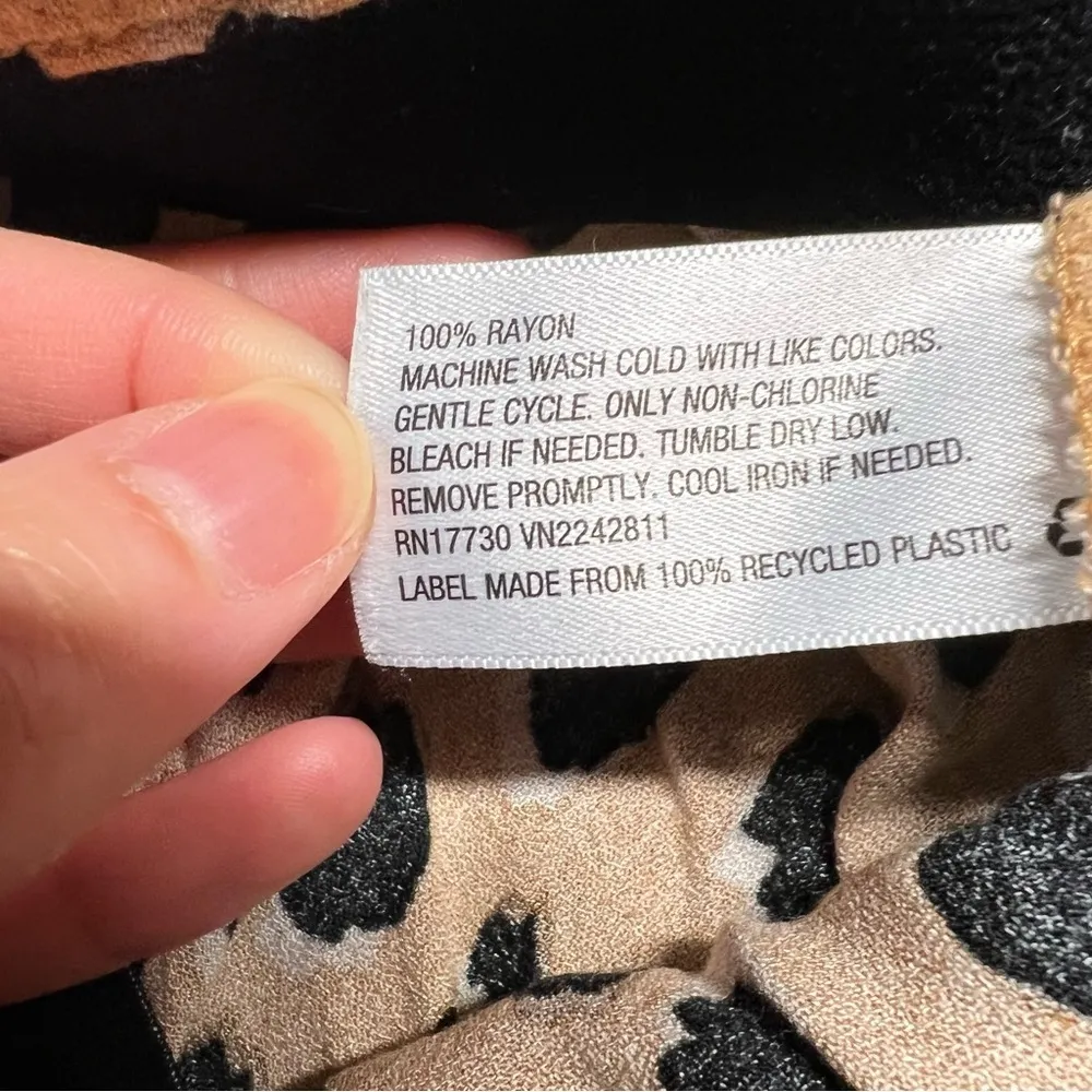 ⭐️ A New Day Tan Black Leopard Print MIDI Skirt Size XSmall EUC - Image 4