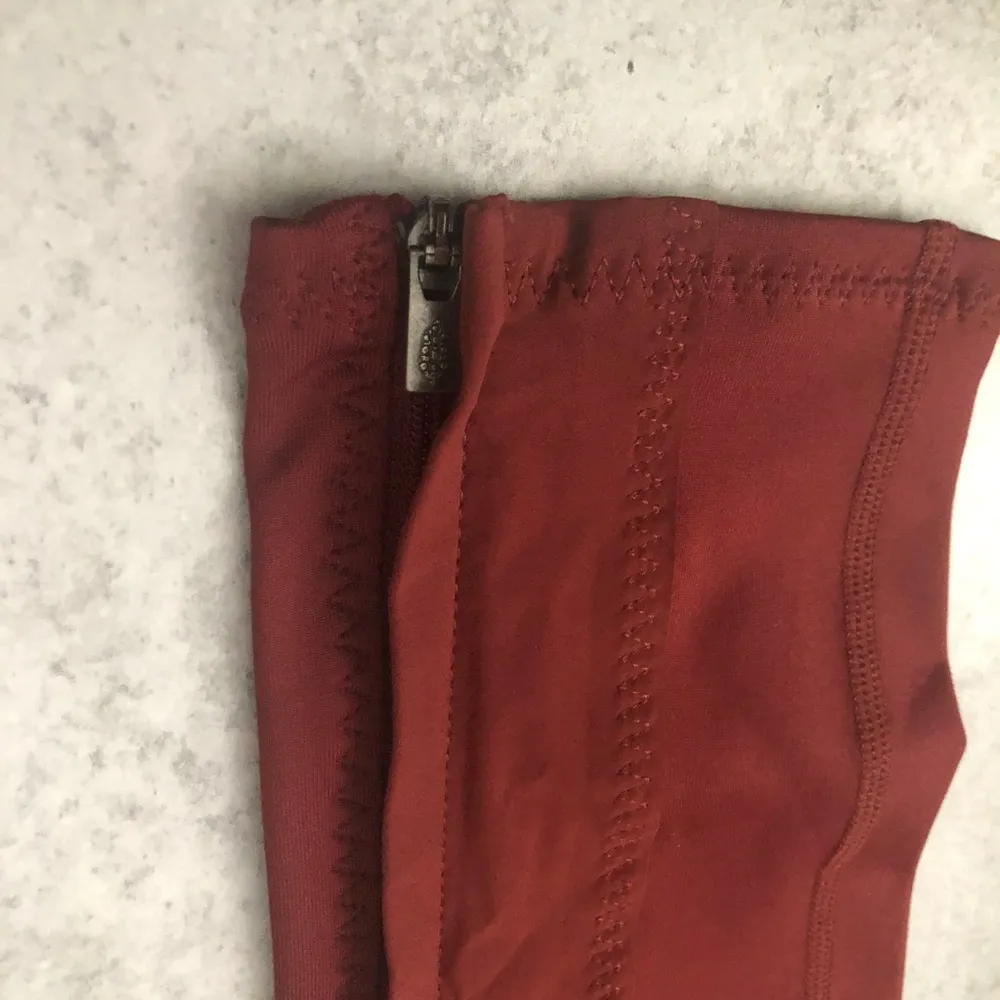 Free People FP Movement Spiced Mahogany Red Born to Run Leggings NEW - Image 7