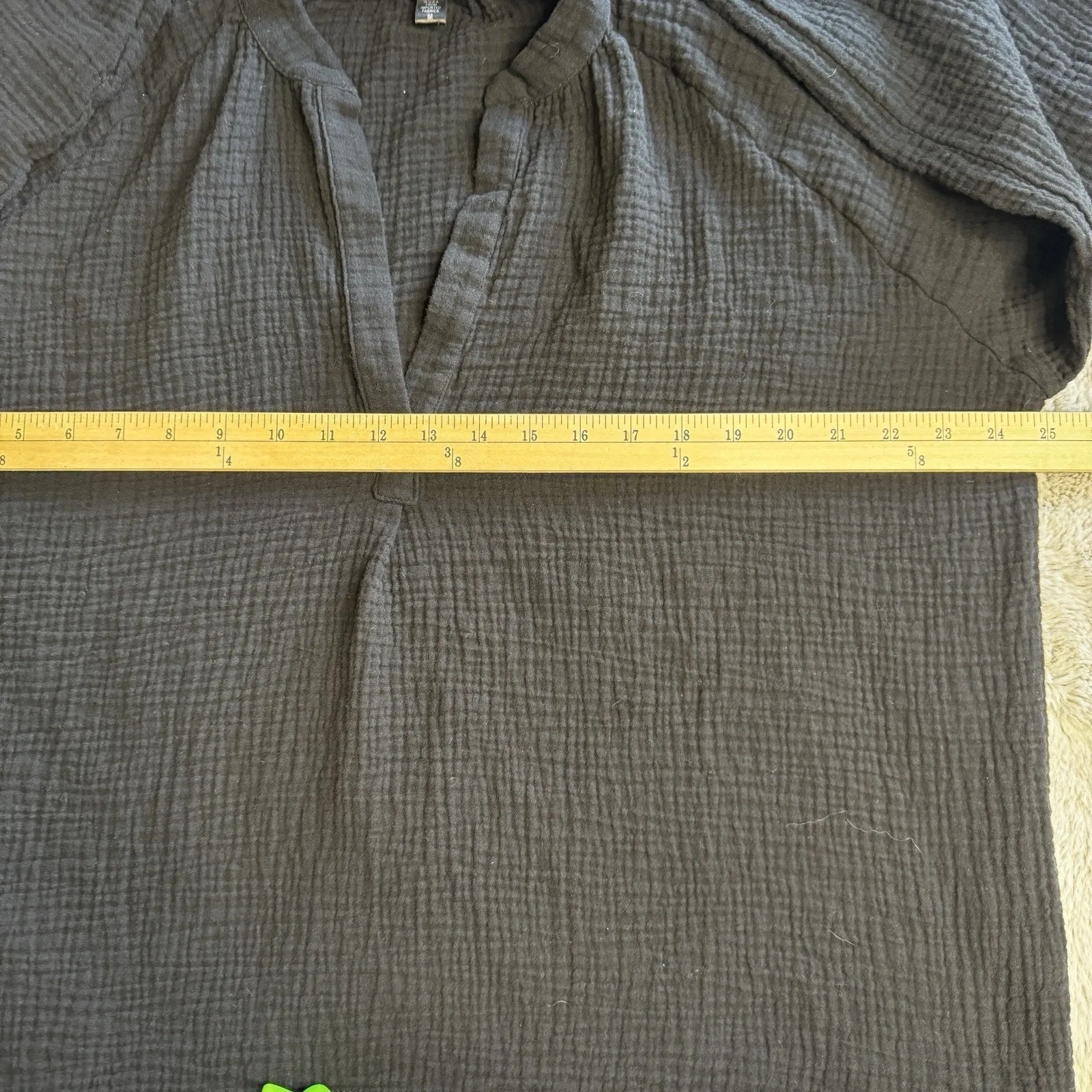 Natalie Busby Top Womens Medium Gauze Organic Cotton Black V Neck Popover - Image 7