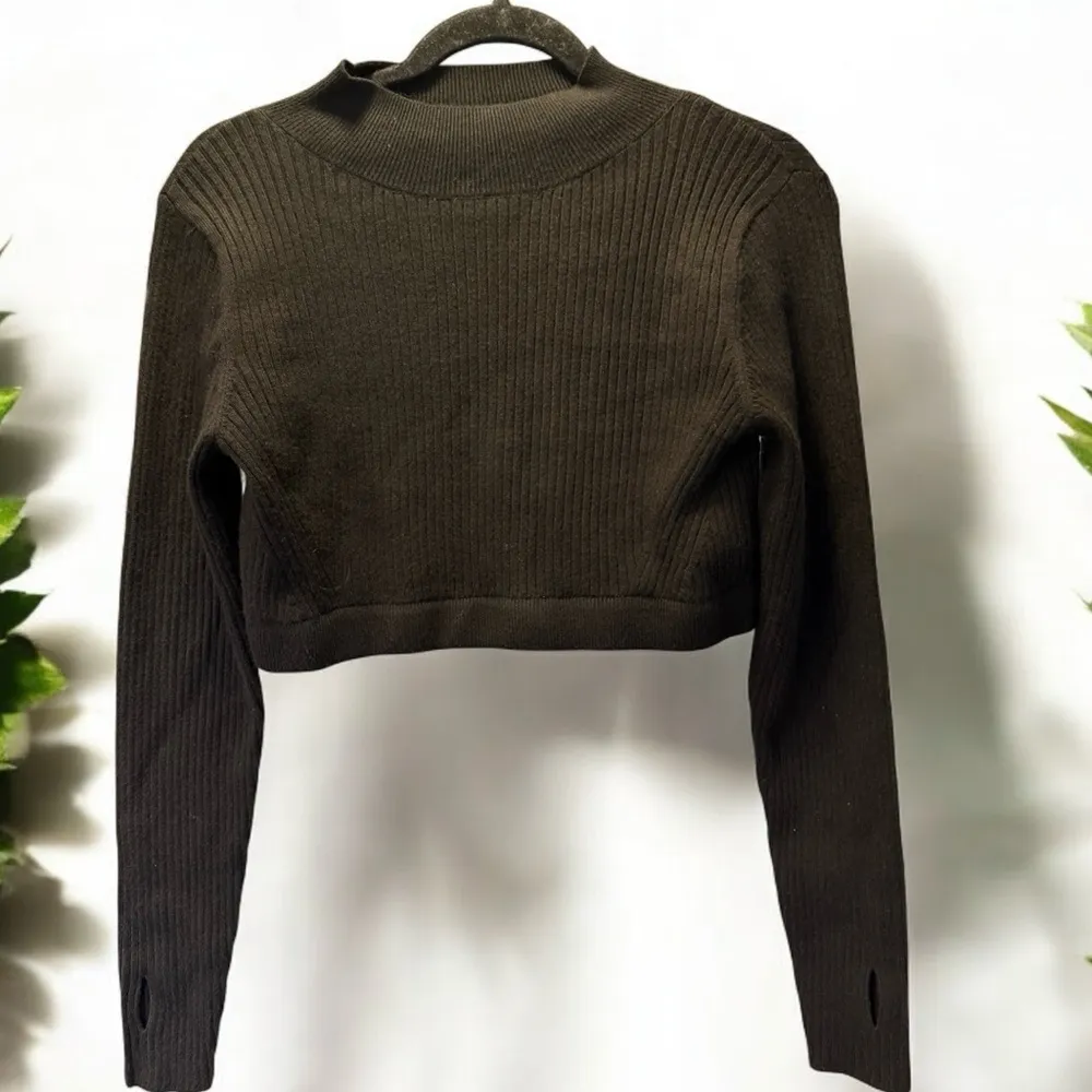 Wild Fable  Ribbed Cropped Sweater Large - Image 2