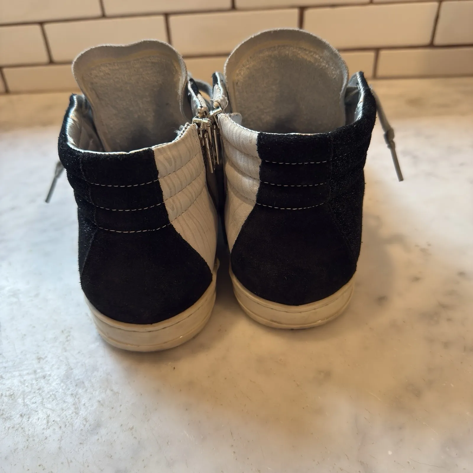 P448 Skate Boster High Top Sneakers Size 38 US 8-8.5 Black Leather Lace Up - Image 3