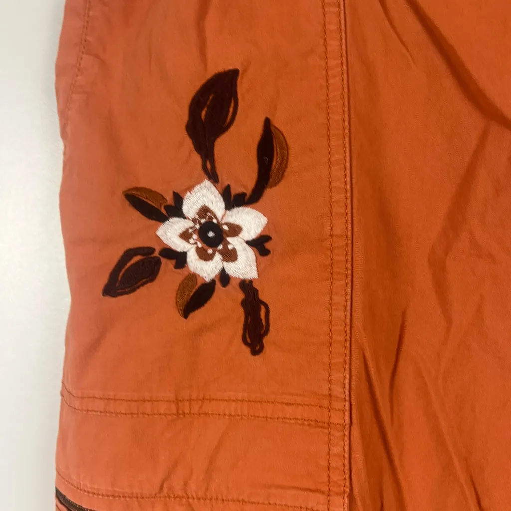 Soft Surroundings Everything Under The Sun Embroidered Cargo Pants size large - Image 3