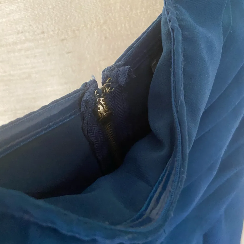 Turquoise minidress with pockets - Image 4