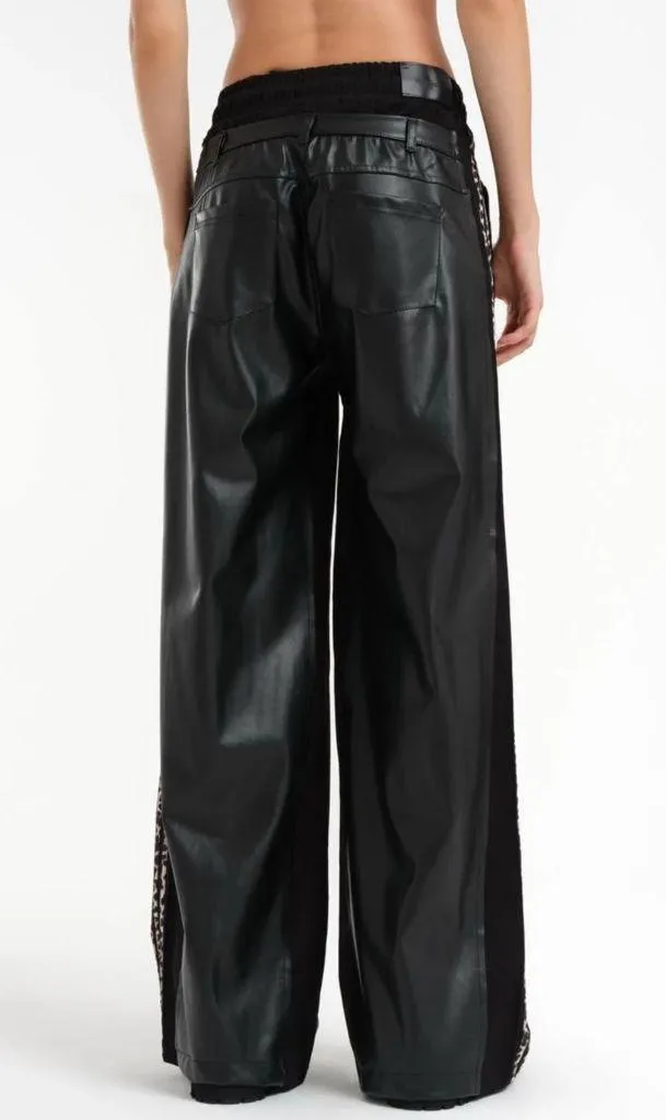 Trendy Black Leather Pants with Leopard Stripe Size L - Image 2