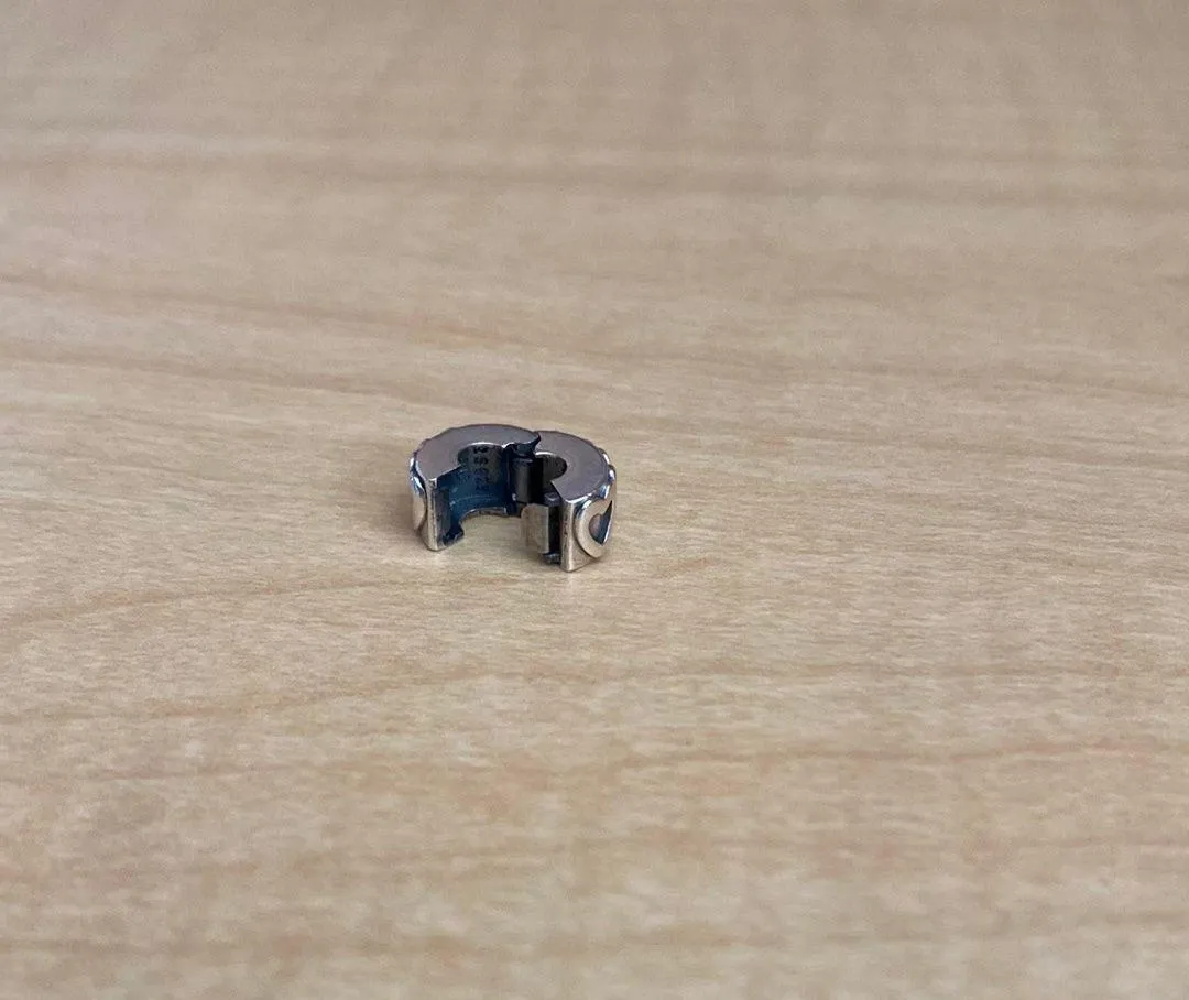 Band Of Hearts Clip Charm - Image 3