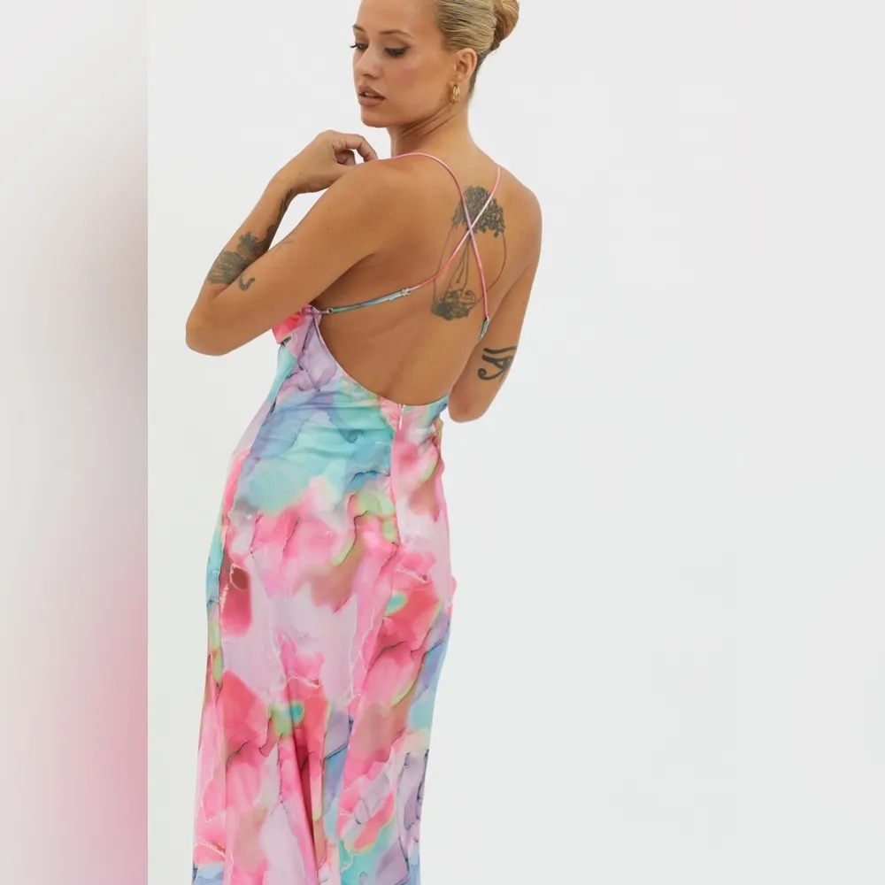 NEW Saints & Secrets Libby Scoop Back Maxi Dress Abstract Pink Women’s M Size M - Image 4