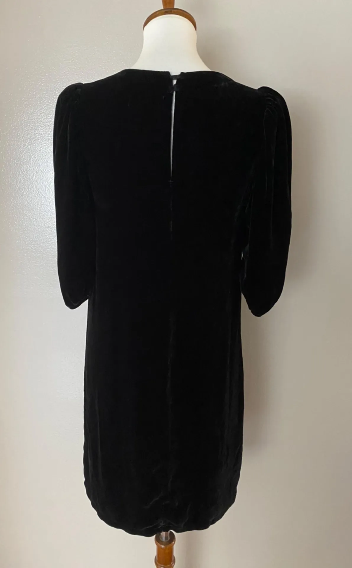 Carissa Velvet Mini Dress - Image 12