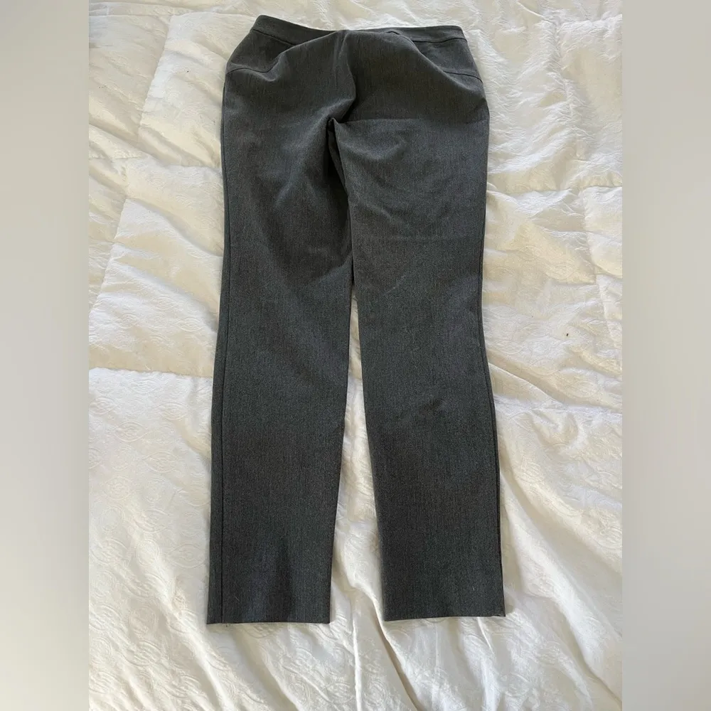 Gray size 4 Vince Camuto slacks - Image 7